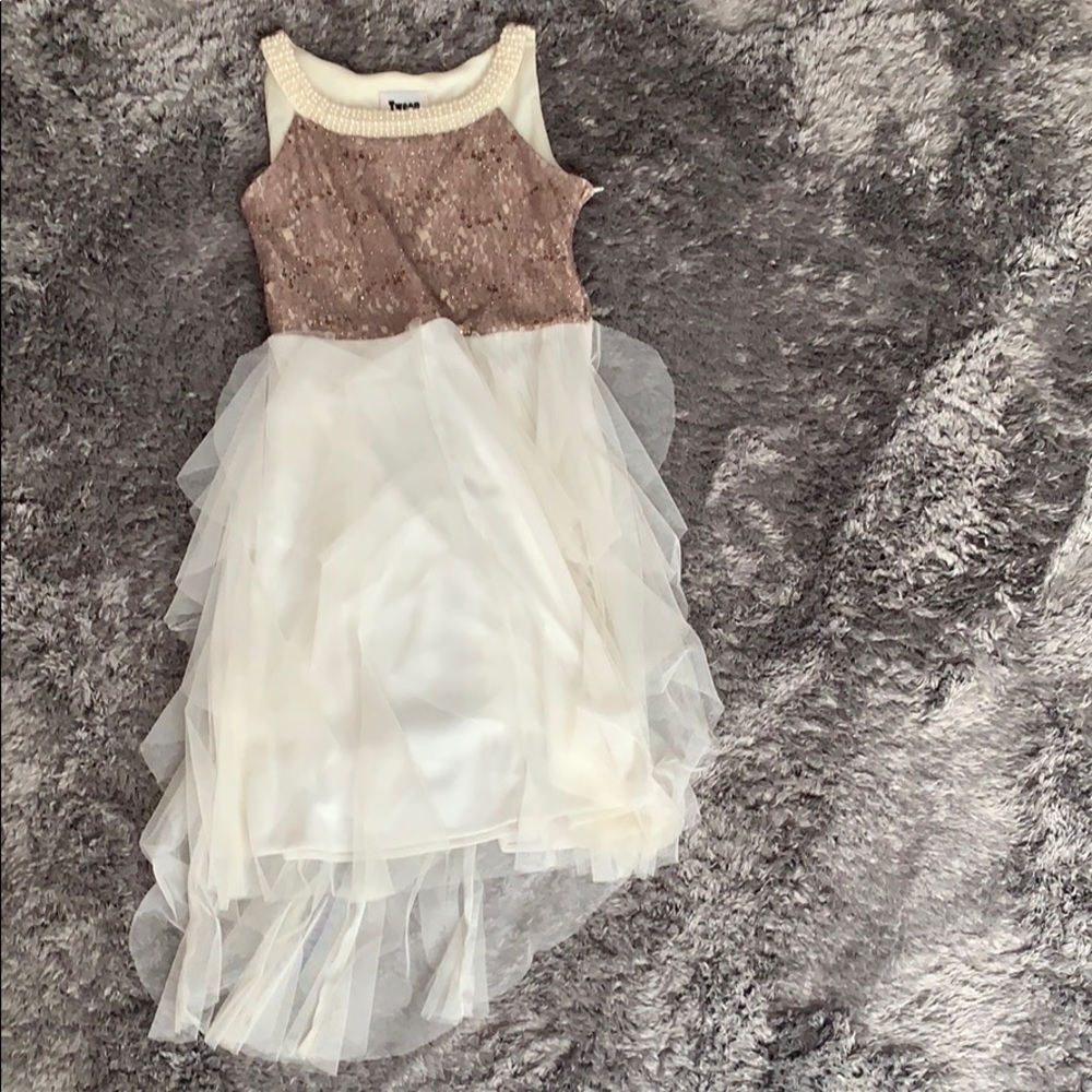 Elegant girls dress